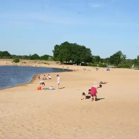 T2 Elegant Piscine Apartamento